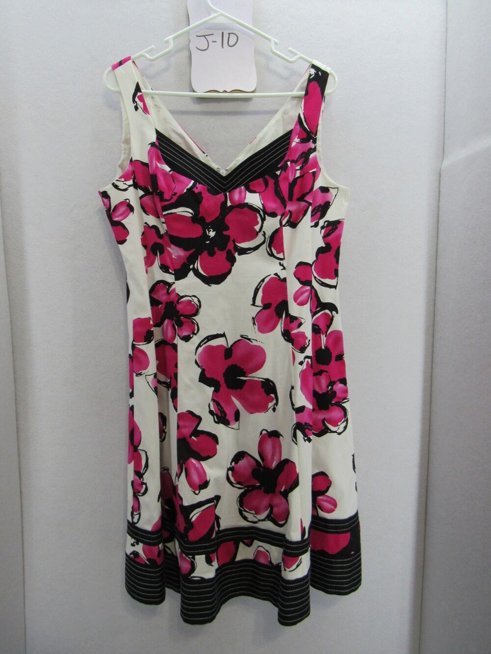 Jones Studio floral dress, size 14